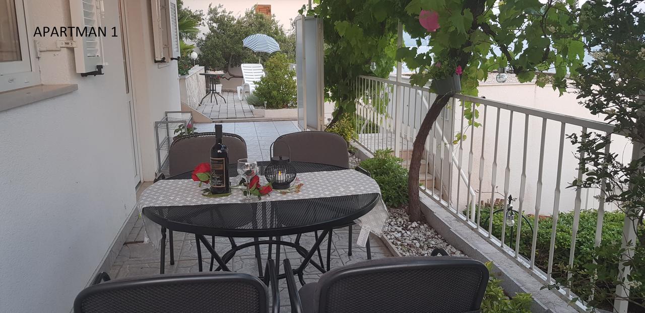 Apartments Olga & Jure Pisak Exterior photo